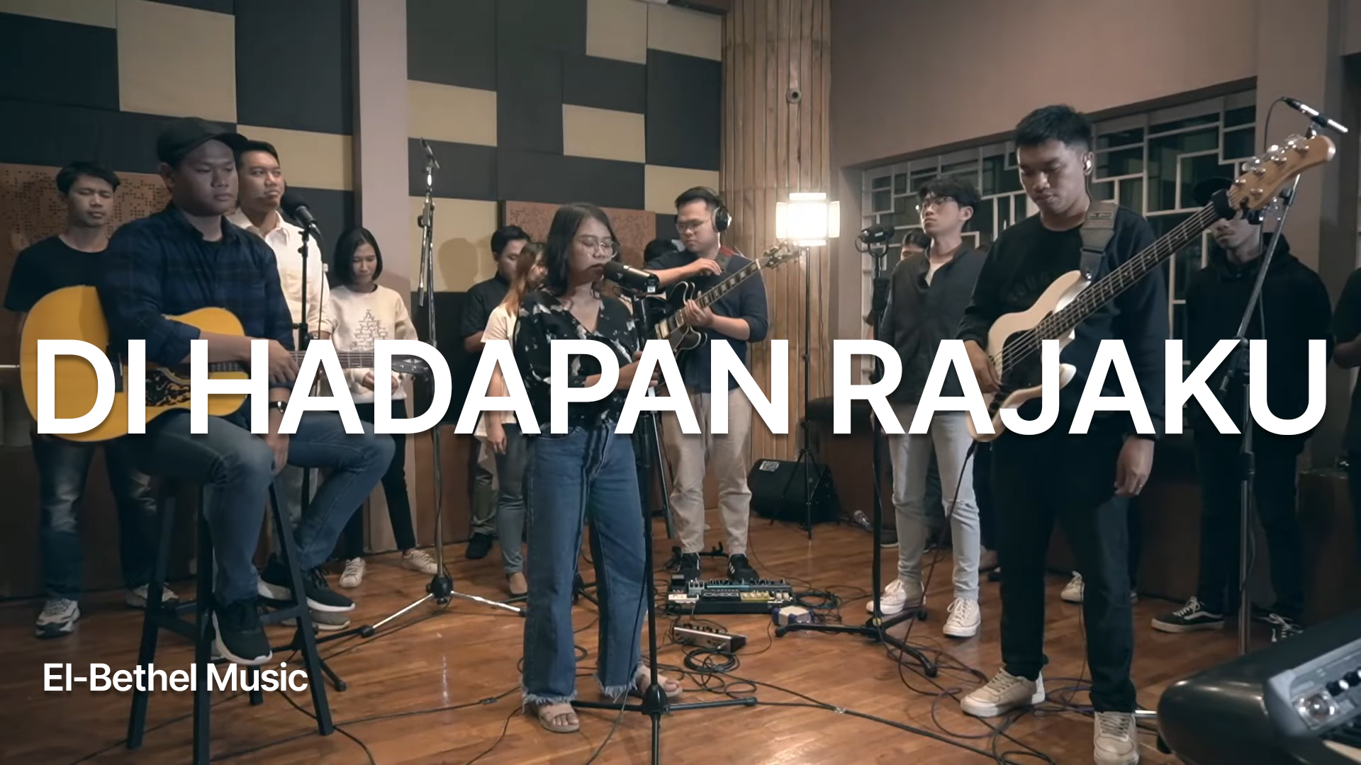 Di Hadapan Rajaku